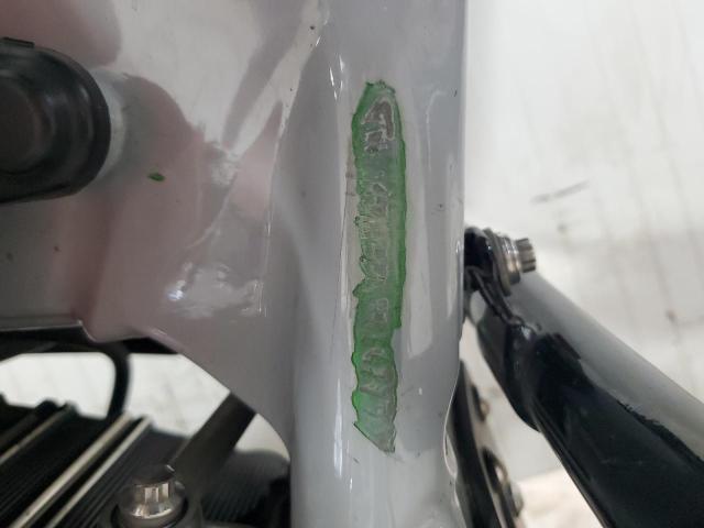 2011 HARLEY-DAVIDSON FLTRX - 1HD1KHM11BB664779
