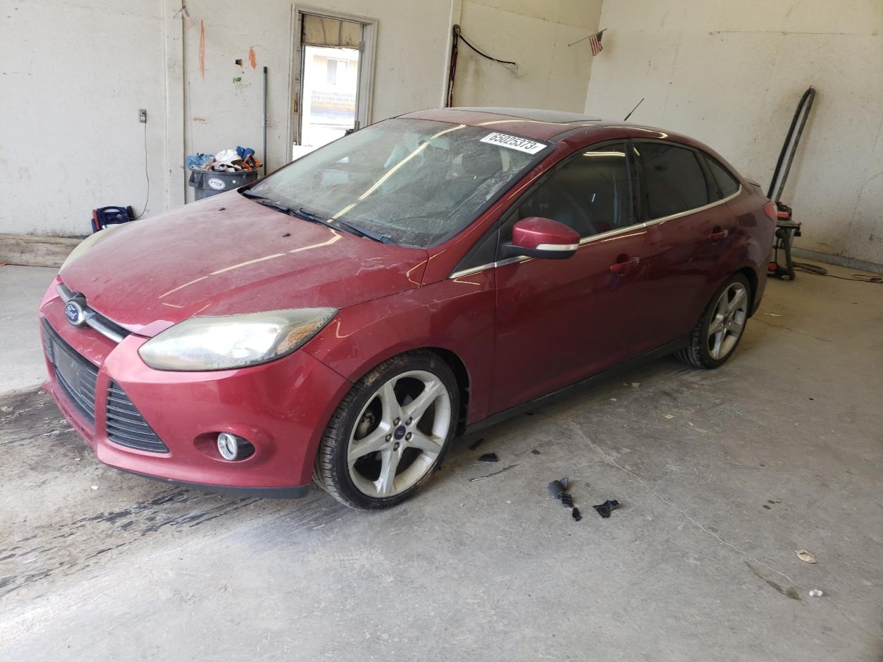 2014 Ford Focus Titanium vin: 1FADP3J27EL243945