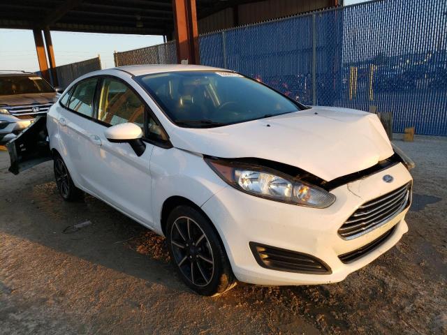 3FADP4BJ4KM164884 Ford Fiesta SE 4