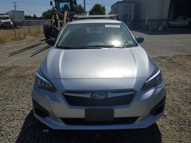 VIN: 4S3GTAA64J3733537 Auction: COPART Lot: 62409883 Location: OR - EUGENE 4S3GTAA64J3733537 SUBARU IMPREZA 2018 SILVER Photo 5