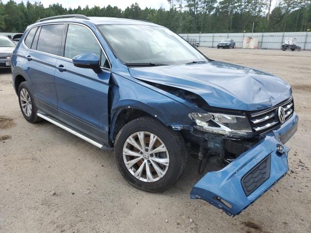 3VV3B7AX7KM063383 Volkswagen Tiguan SE 4