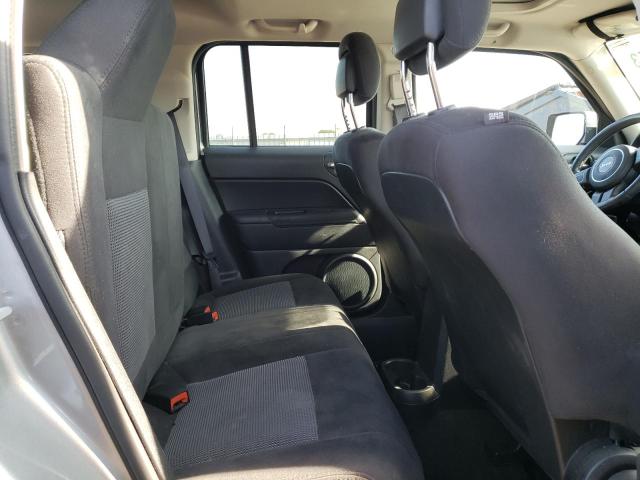 1C4NJRFB1GD639927 Jeep Patriot Latitude