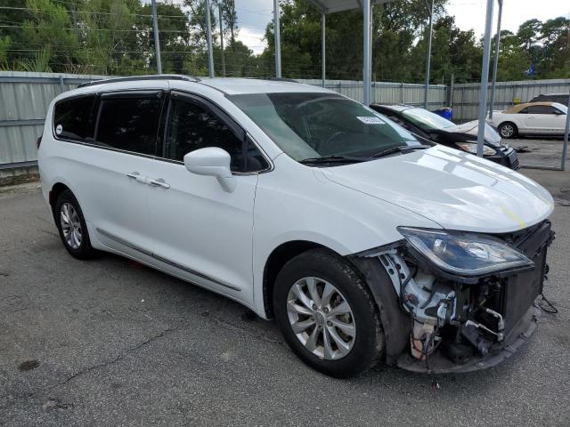 2C4RC1BG5JR120334 2018 CHRYSLER PACIFICA, photo no. 4