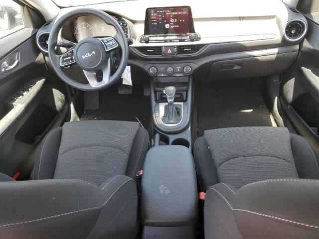 3KPF24AD5PE518846 Kia Forte LX 8