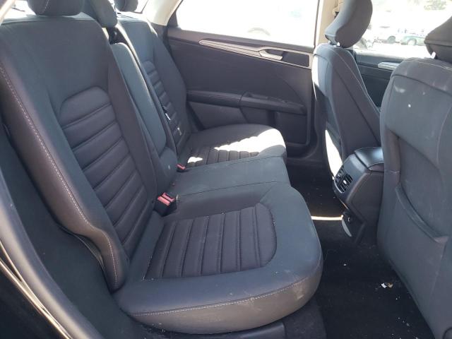3FA6P0LU3KR104656 Ford FUSION SE