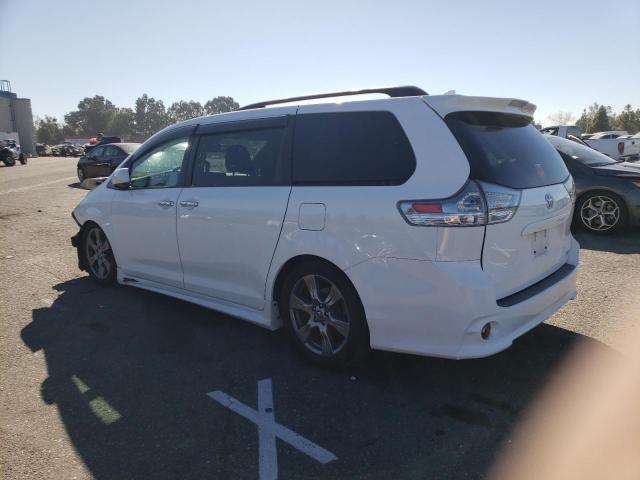 5TDXZ3DC2JS921239 2018 TOYOTA SIENNA, photo no. 2