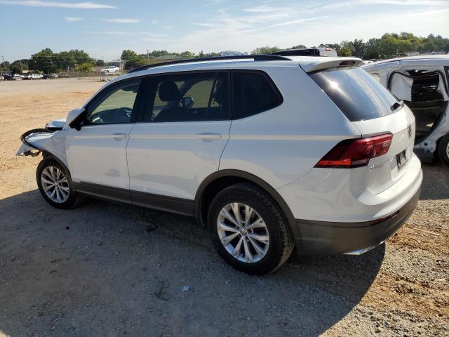 3VV1B7AX9KM064137 Volkswagen Tiguan S 2