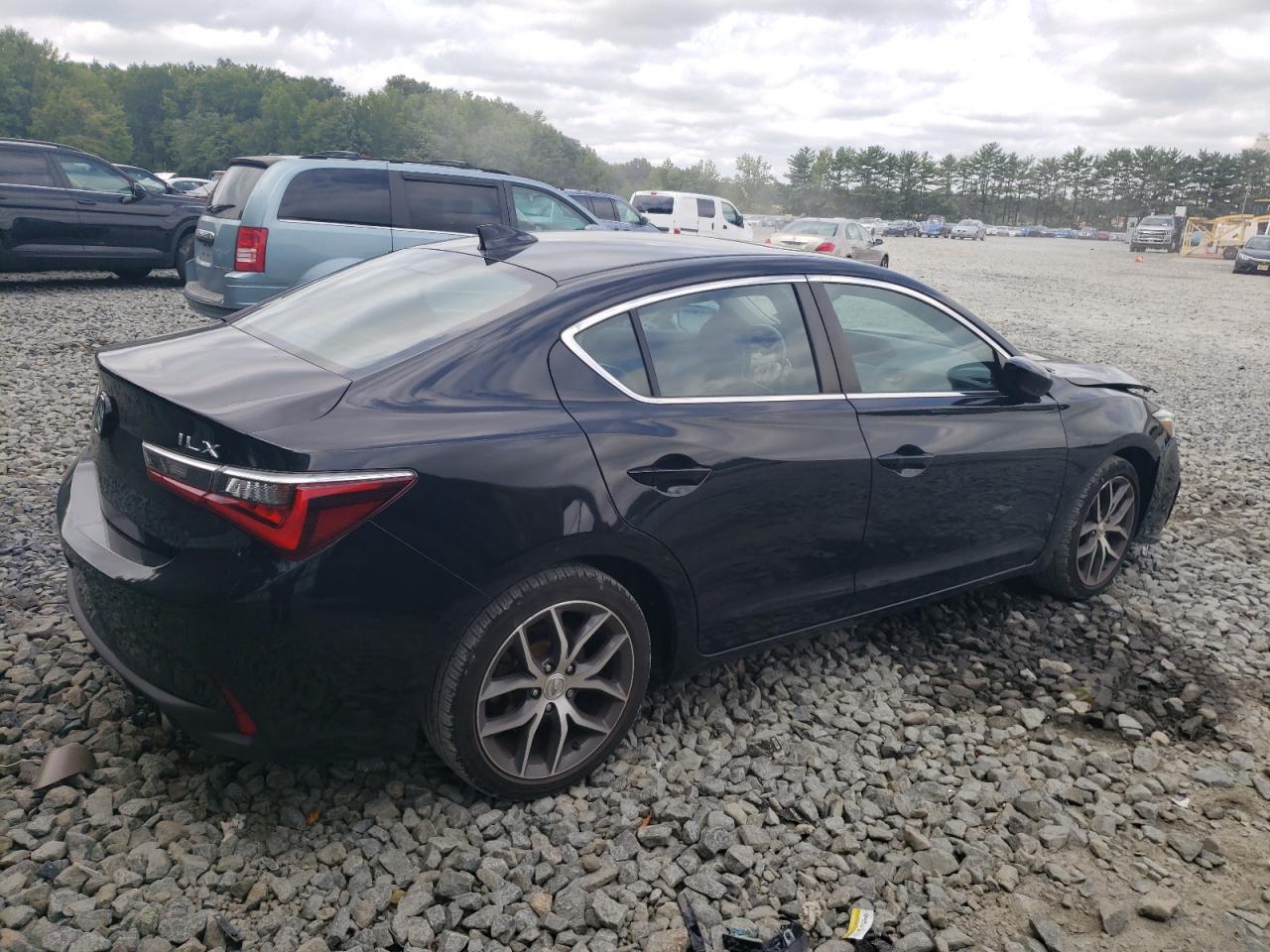 19UDE2F72KA004505 Acura ILX PREMIU 3