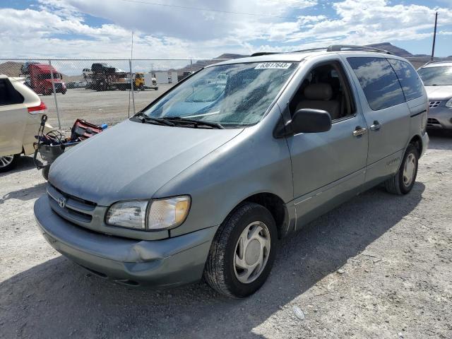 1998 Toyota Sienna LE