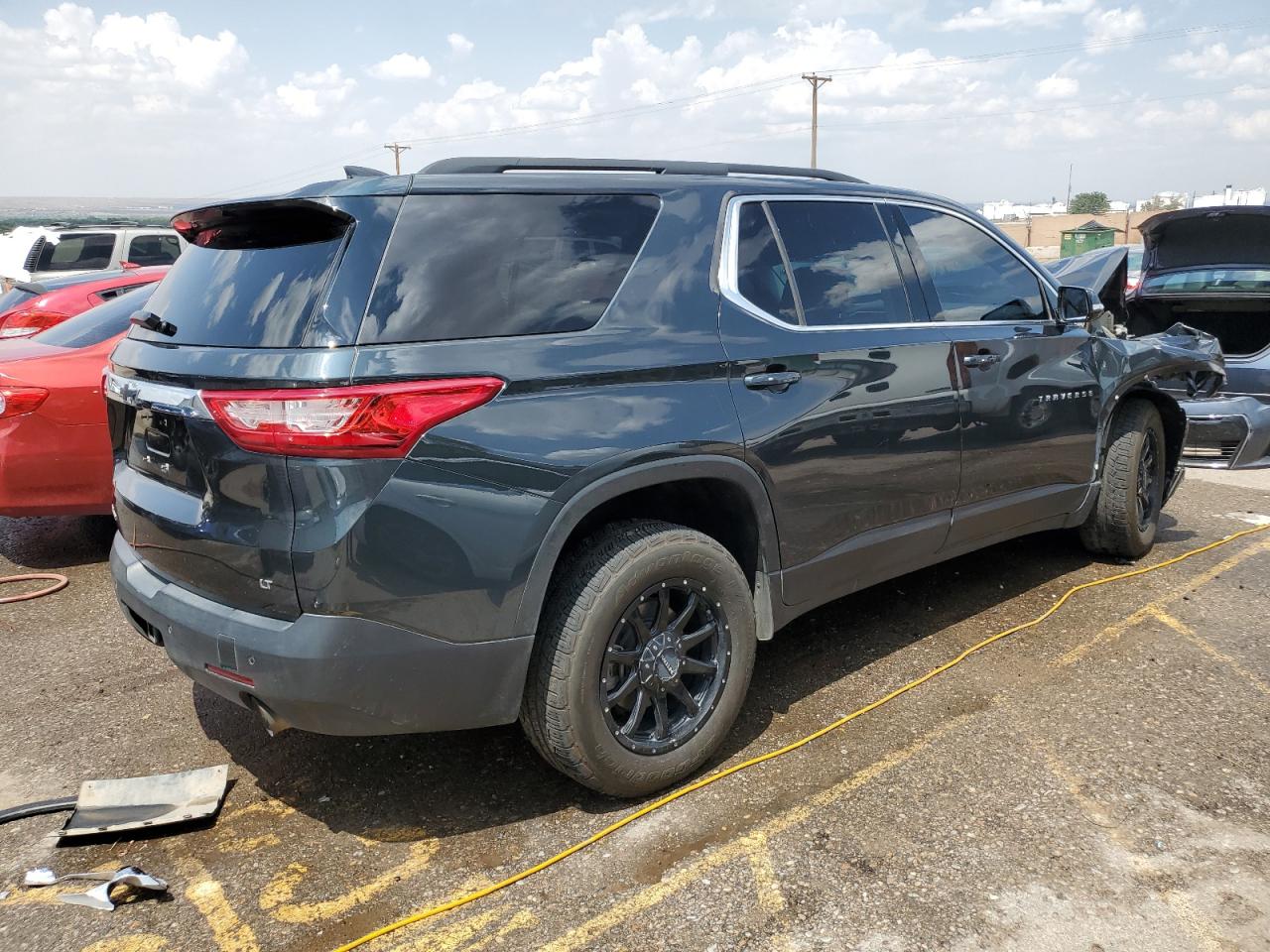 1GNEVGKW2KJ283264 Chevrolet Traverse L 3