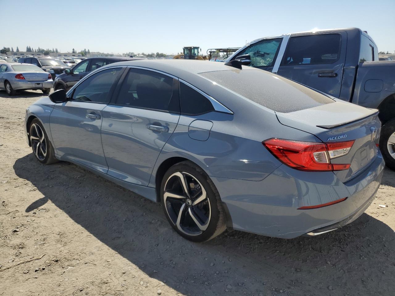 1HGCV3F20NA017554 Honda Accord HYB 2