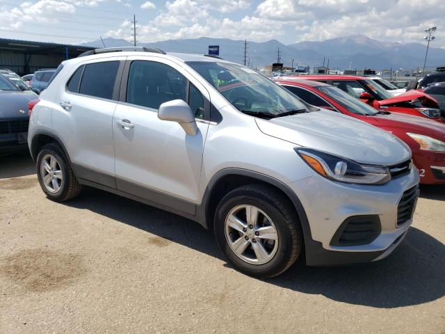 KL7CJPSB7KB751070 Chevrolet Trax 1LT 4