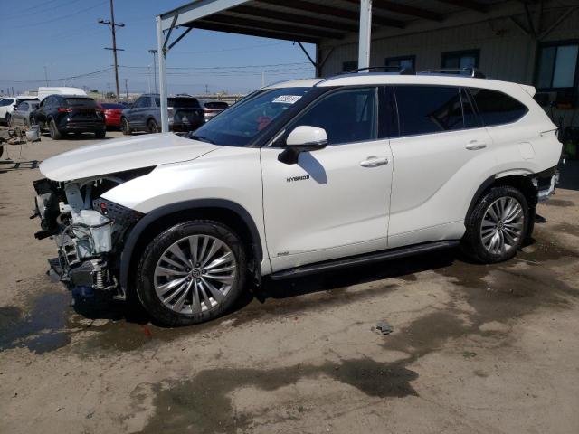 2021 Toyota Highlander Hybrid Platinum