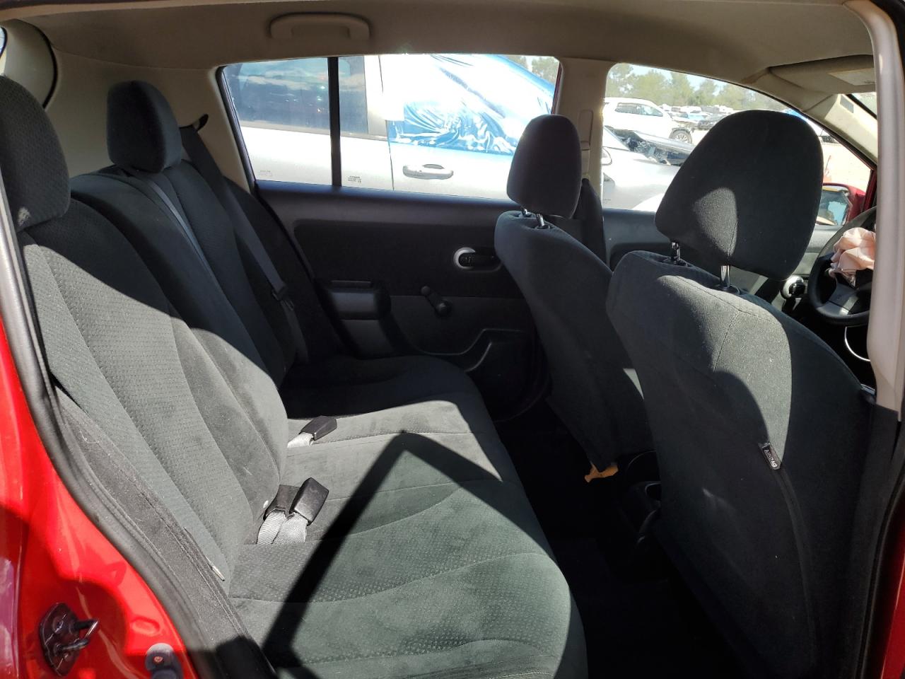 3N1BC1CPXBL452562 2011 Nissan Versa S