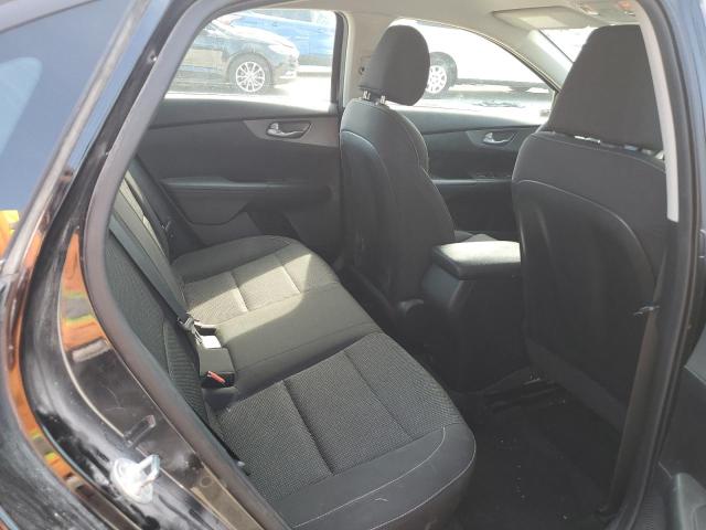 3KPF24AD2KE079548 KIA FORTE FE