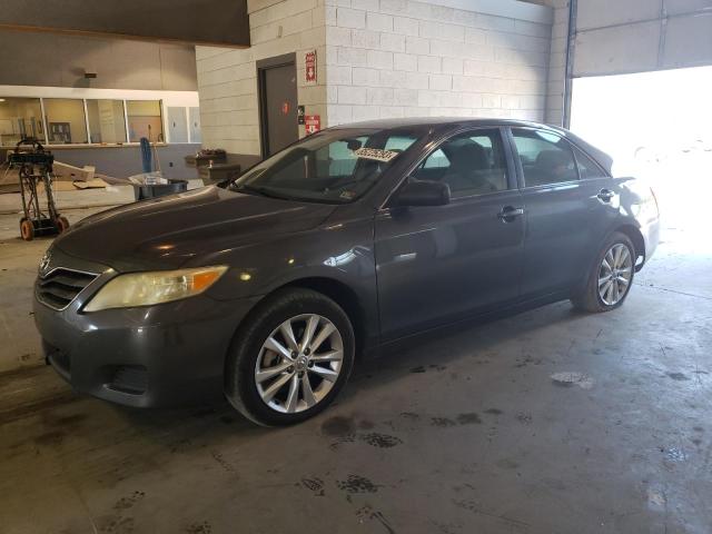 TOYOTA CAMRY BASE