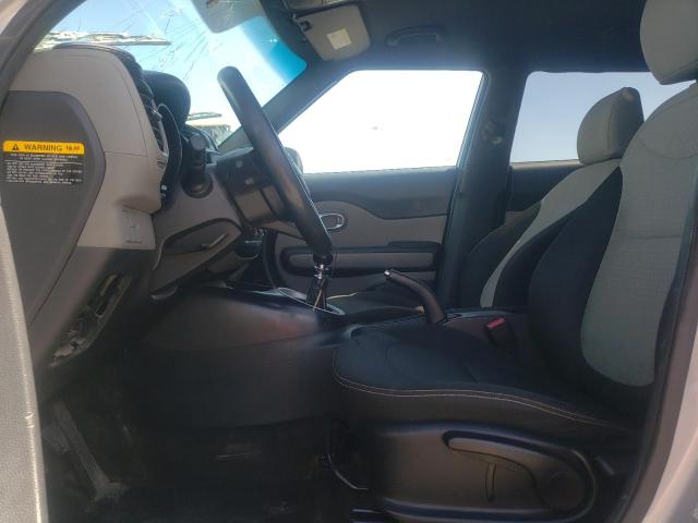 KNDJN2A27F7811909 KIA Soul