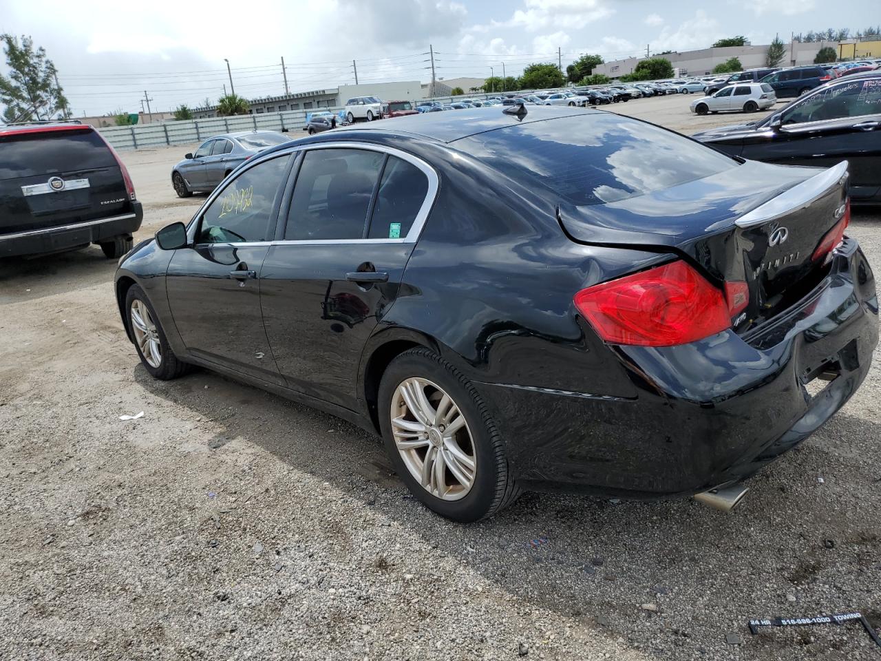 JN1CV6AR3FM520244 2015 Infiniti Q40