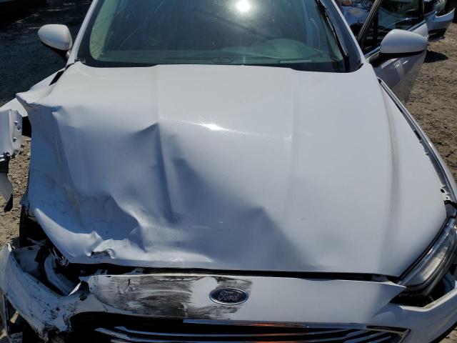 3FA6P0LU8KR257405 Ford FUSION SE