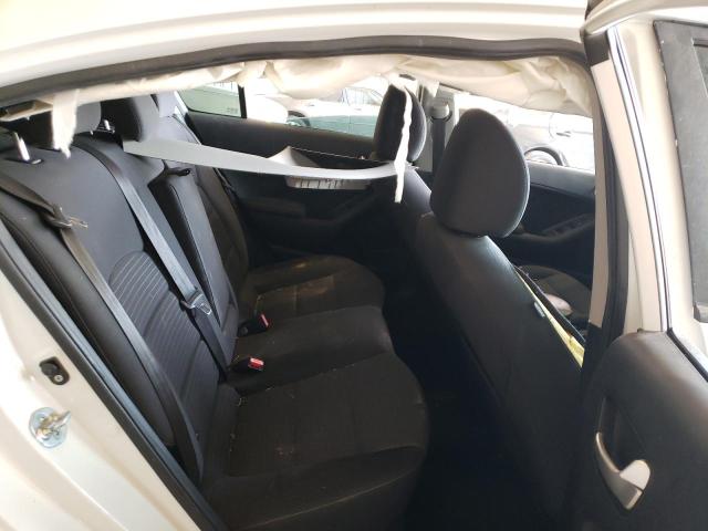 3KPFL4A71JE263840 KIA FORTE LX