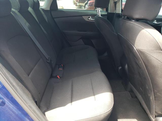 3KPF24AD7ME277111 KIA FORTE FE