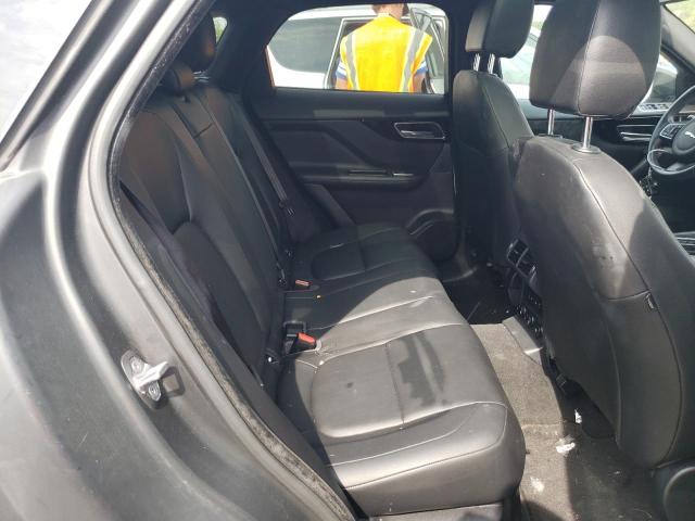 SADCJ2FX8JA321410 Jaguar F-pace Premium