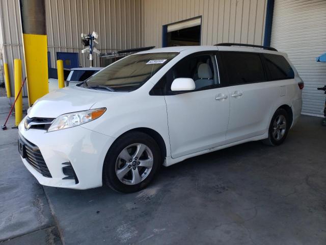 2019 Toyota Sienna LE