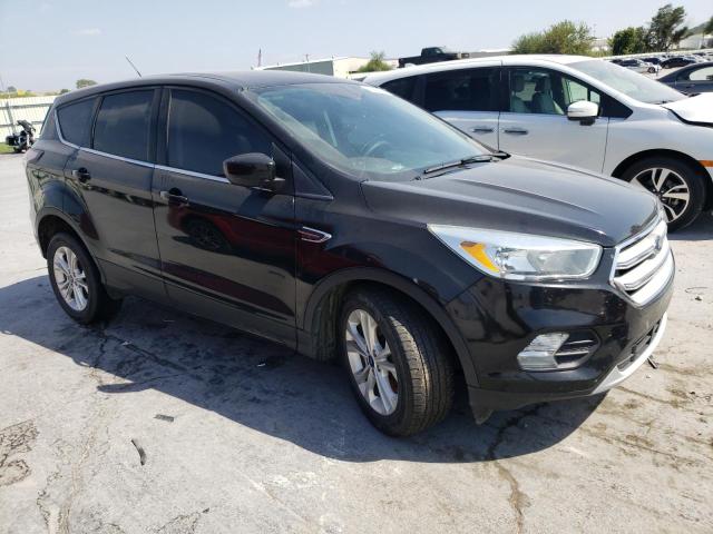 1FMCU9G9XHUC35791 Ford ESCAPE SE