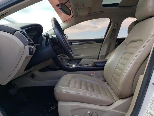 3FA6P0HD1HR131842 Ford FUSION SE