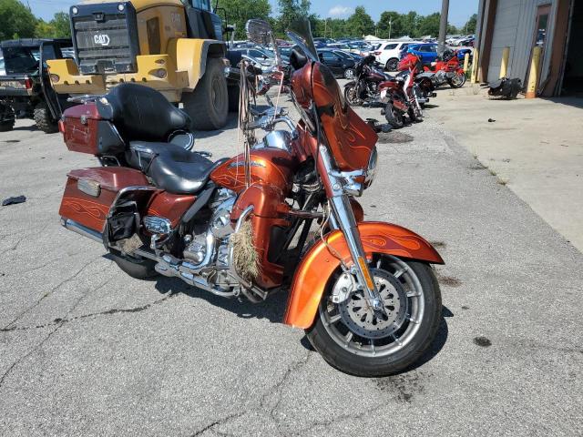 2010 HARLEY-DAVIDSON FLHTCUSE5 - 1HD1PR81XAB952445