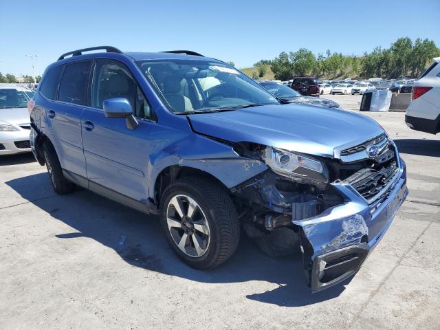 VIN: JF2SJARCXHH487036 Auction: COPART Lot: 64300303 Location: CO - DENVER SOUTH JF2SJARCXHH487036 SUBARU FORESTER 2017 BLUE Photo 4