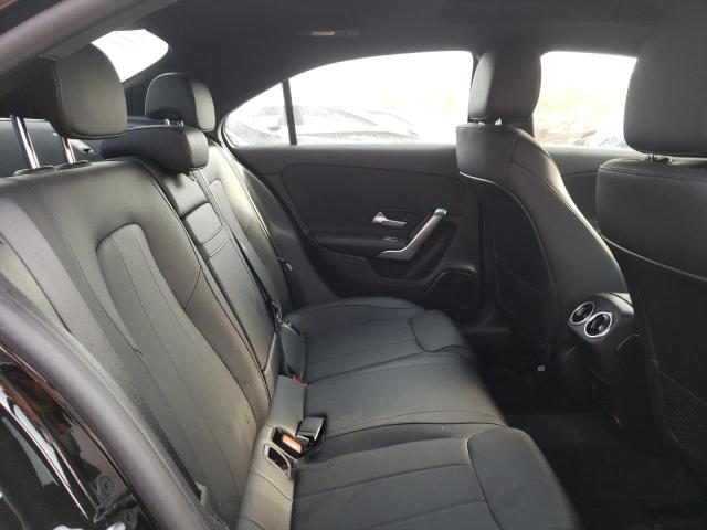 W1K3G4FB9NJ375806 Mercedes-Benz A 220 4matic