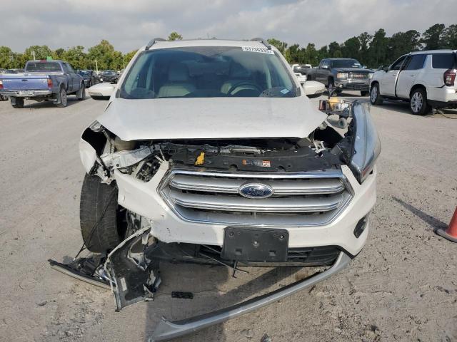 1FMCU9JD8HUC58015 Ford Escape Titanium
