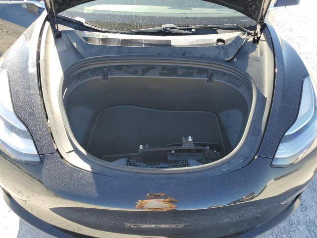5YJ3E1EA6JF070143 Tesla MODEL 3