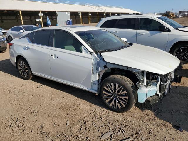 1N4BL4DW2PN324981 Nissan Altima SV 4