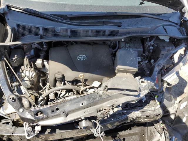 5TDXZ3DC0JS913480 2018 TOYOTA SIENNA, photo no. 11