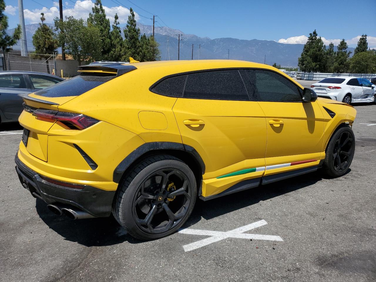 Lamborghini Urus 2019 Р¶РµР»С‚С‹Р№