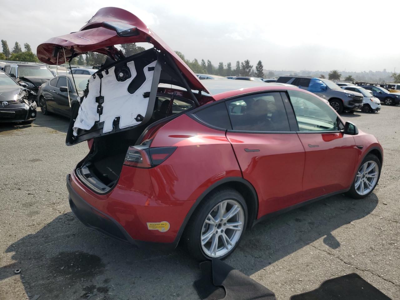 7SAYGDEE1NF369827 Tesla Model Y  3