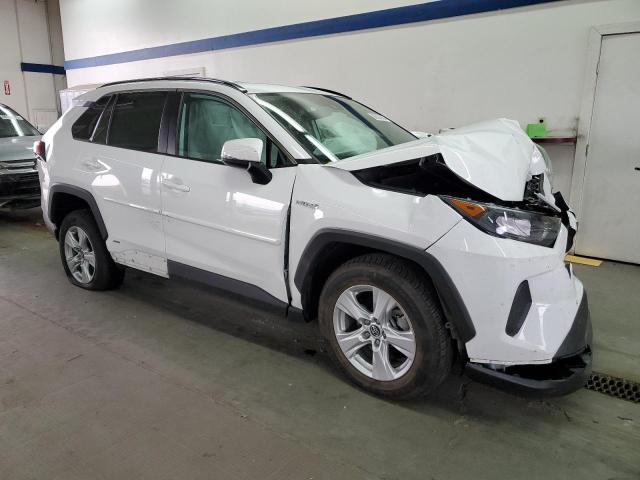 2T3MWRFV9KW019488 Toyota RAV4 LE 4