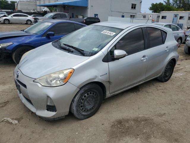 2014 Toyota Prius c 