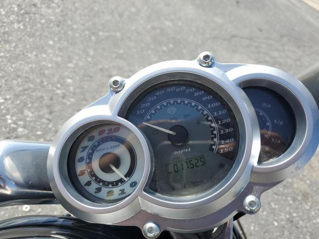 2011 HARLEY-DAVIDSON VRSCF - 1HD1HPH11BC801538