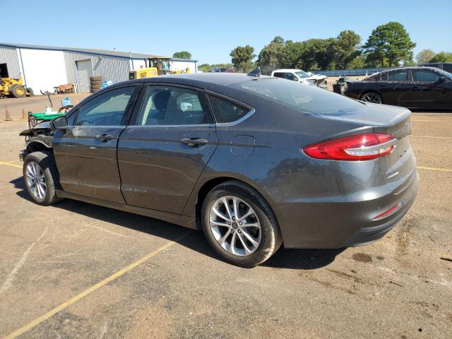 3FA6P0H77KR265840 Ford Fusion SE 2