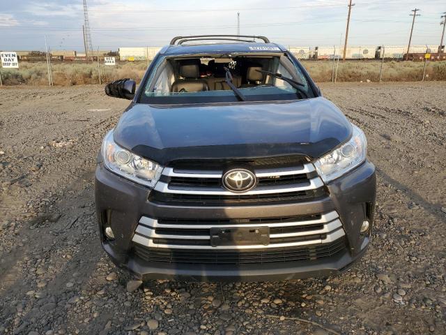 5TDJZRFH9HS470208 Toyota Highlander Se