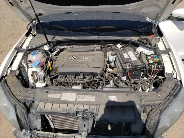 2014 Volkswagen Passat - Image 11