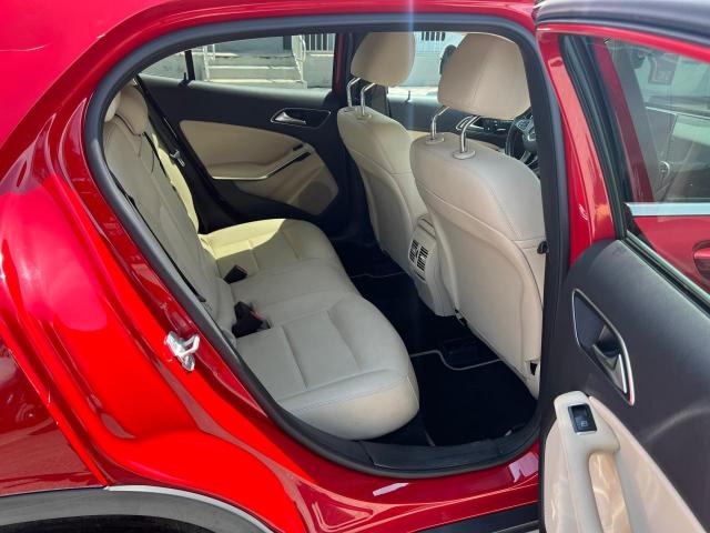 WDCTG4EB4HJ335160 Mercedes-Benz GLA 250