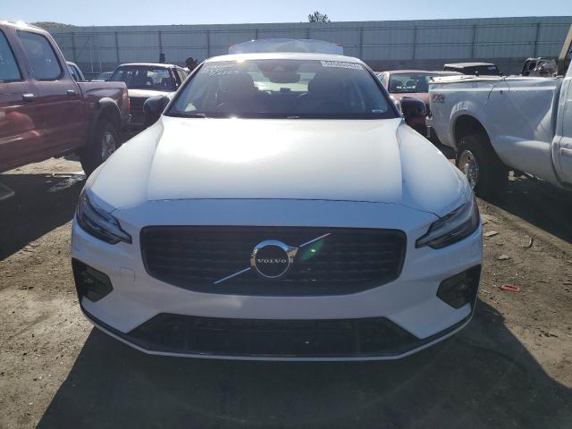 2022 VOLVO S60 B5 MOM 7JRL12TZ6NG162201