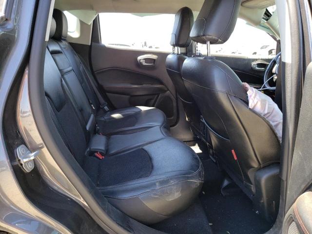 3C4NJDDB1KT811527 Jeep Compass Trailhawk