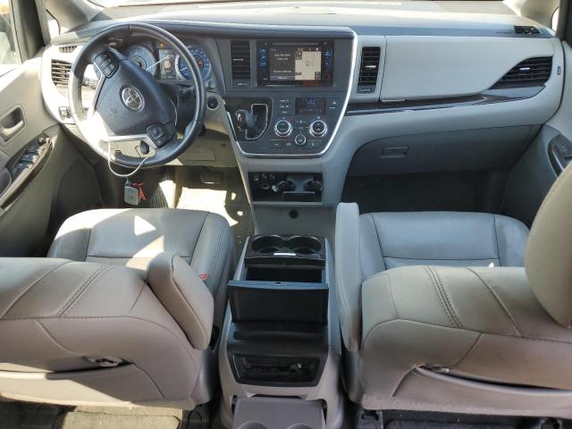 5TDYZ3DC2HS833919 Toyota SIENNA XLE