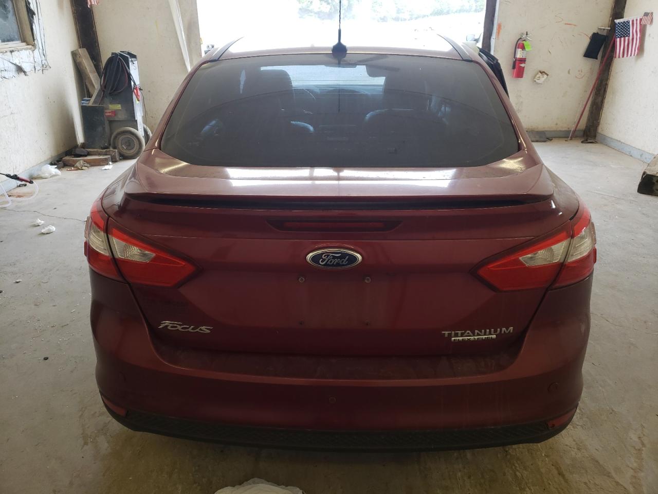 2014 Ford Focus Titanium vin: 1FADP3J27EL243945