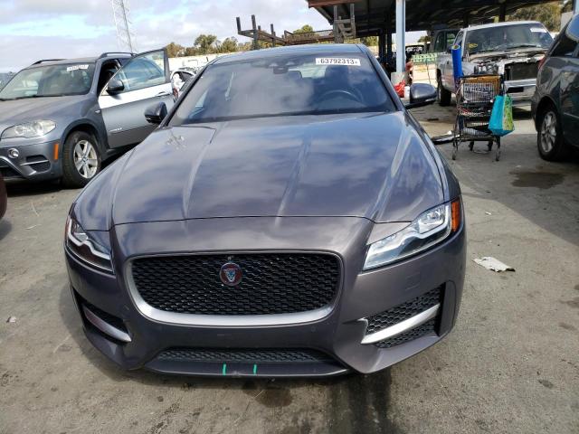 SAJBL4BV5GCY05812 Jaguar Xf R - Sport